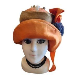 Fabulous Vintage 70's Mod Porcelain Lady Pin Cushion (A1767)